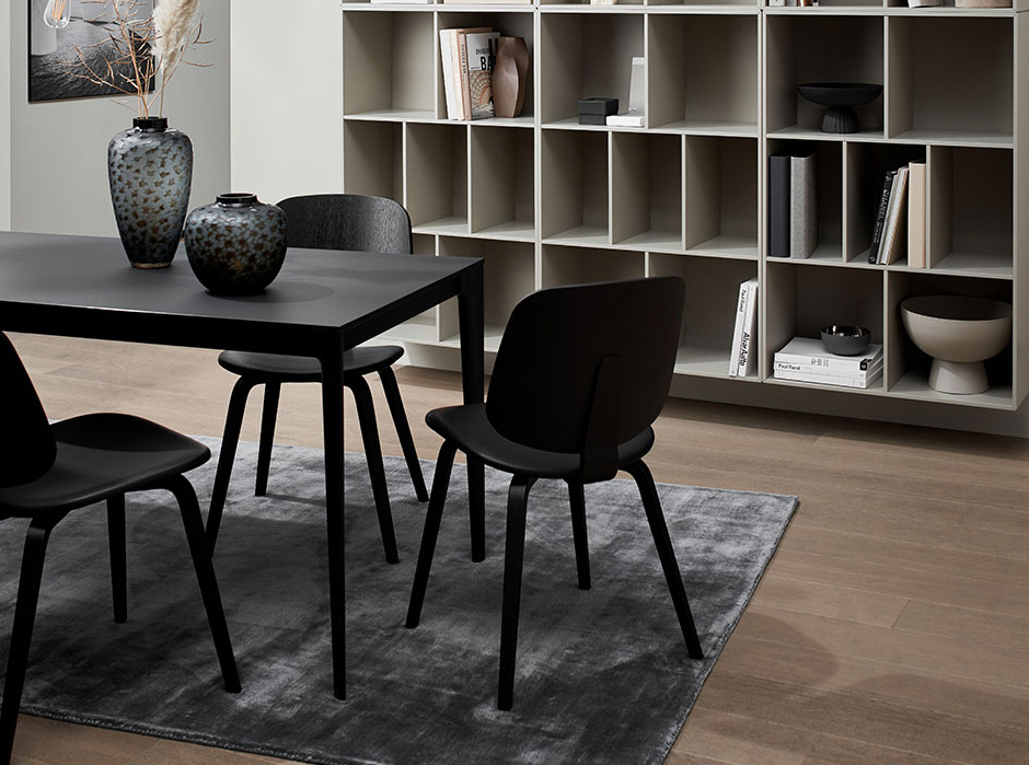 aarhus black dining chair